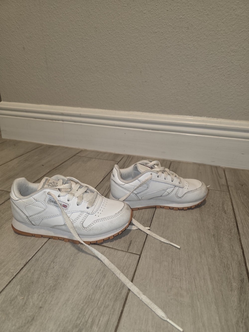 Reebok Kids White Sneakers with Gum Outsole